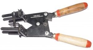 DSC 0150 300x161 - Home